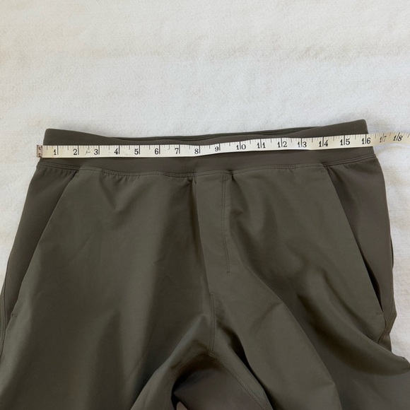 Lululemon men’s athletic slacks joggers flat front pockets olive green Large​ - Picture 11 of 12